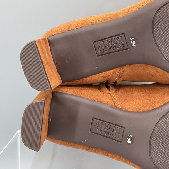 NEW Alfani Women’s PAAM Faux Leather Sleek Booties Brown Size 5.5M - Picture 9 of 10